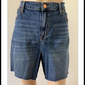 New Universal Thread boyfriend denim short